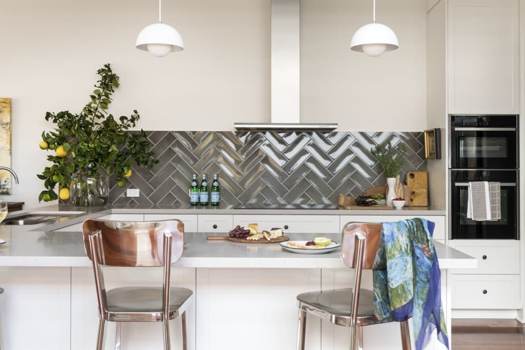 Selecting the Perfect Kitchen Splashback Tiles | Elegance Tiles